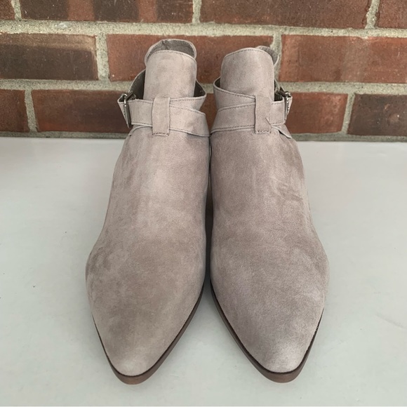 Steve Madden Womens Defiant Grey Suede Pointed Toe Ankle Boots Size US 9 M - Picture 3 of 9